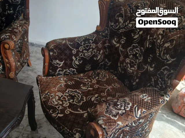 طقم كنب  بحاله ممتازه