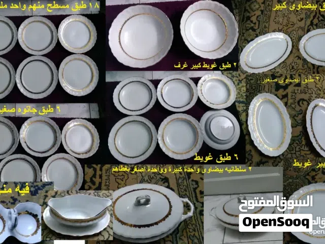 طقم صيني خامة زمان 44 قطعة عمره اكتر من 50 سنة