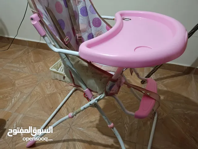 تخت بيبي بحال الوكالة للبيع مع الفرشة