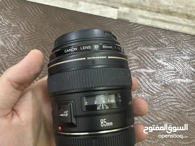 عدسة كانون 85mm f1.8