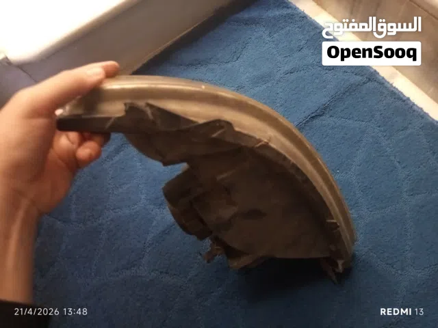 اضواء سيارة مستعملة للبيع بسعر رخيص لفترة محدودة ماركة فوي فوس فاكن