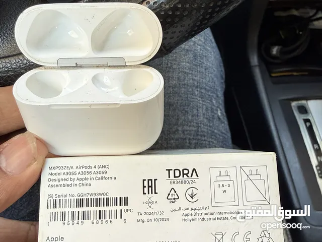 AirPods 4 noise cancellation only charging box