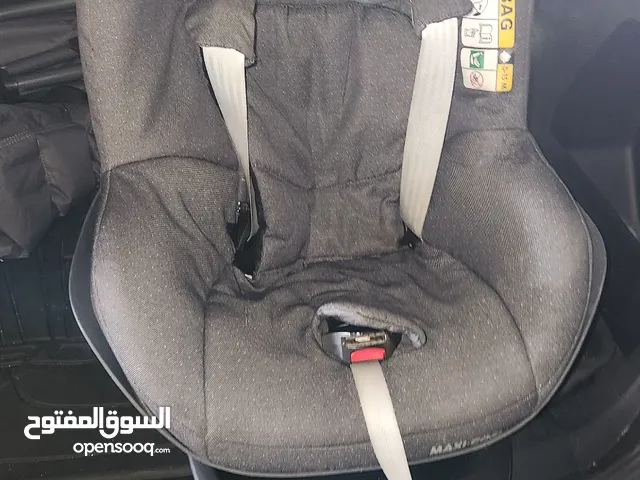 Maxi-Cosi Pearl Carseat with Family Fix Base
