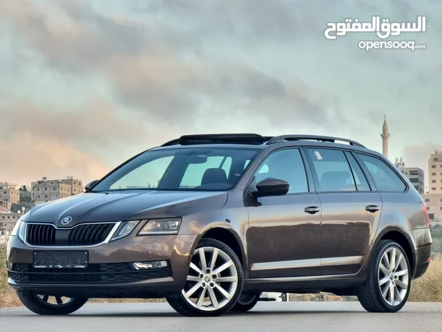 اوكتافيا ستيشن ترخيص 2019 ديزل مع فتحة