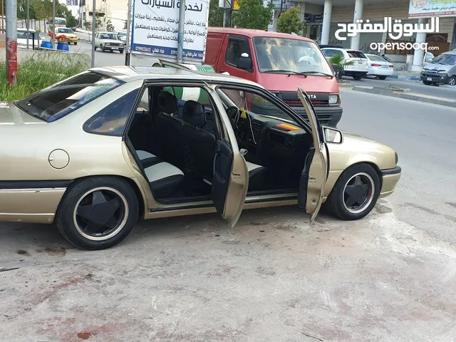 Used Opel Vectra in Irbid