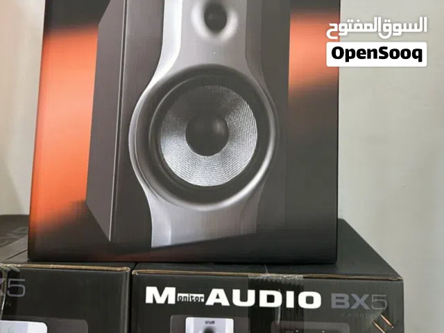 اسبيكرات استيديو