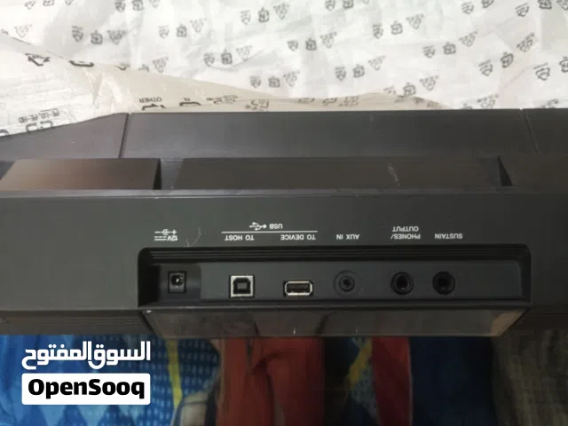 Yamaha PSR E463