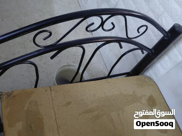 تخت حديد للبع