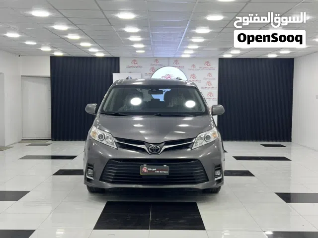 تويوتا سيينا LE AWD