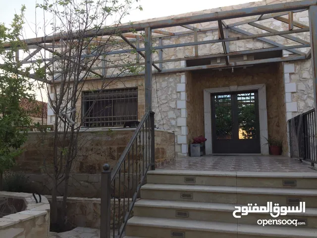 219m2 4 Bedrooms Townhouse for Sale in Amman Al-Baida