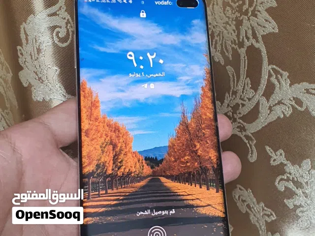 Samsung Galaxy S10 Plus 512 GB in Giza