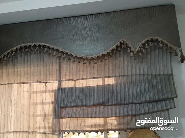 برداي رومان مع ديكورها