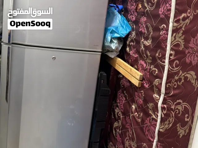 ثالاجةً تشويبا شبة جديدة