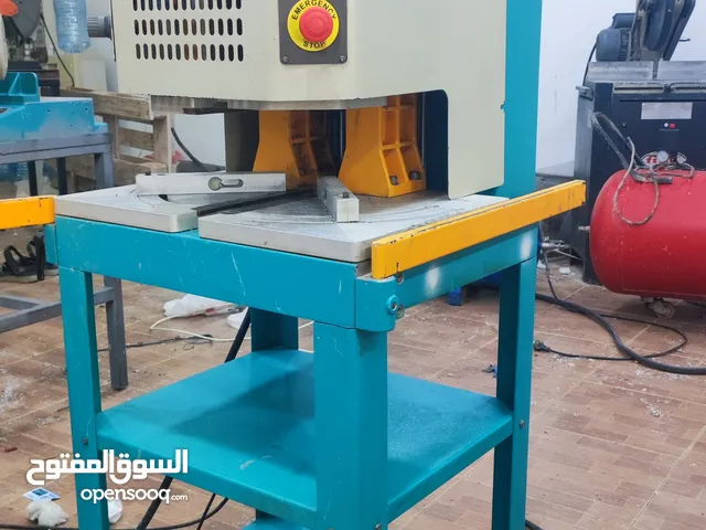 مصنع بي في سي يالمز للبيع ورشة pvc يالمز للبيع