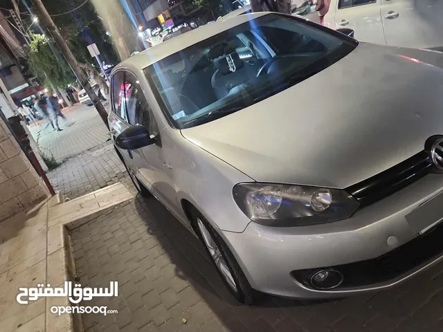 سيارة جولف دهان شركه جنط اصلي جير عادي قطارة بنزين