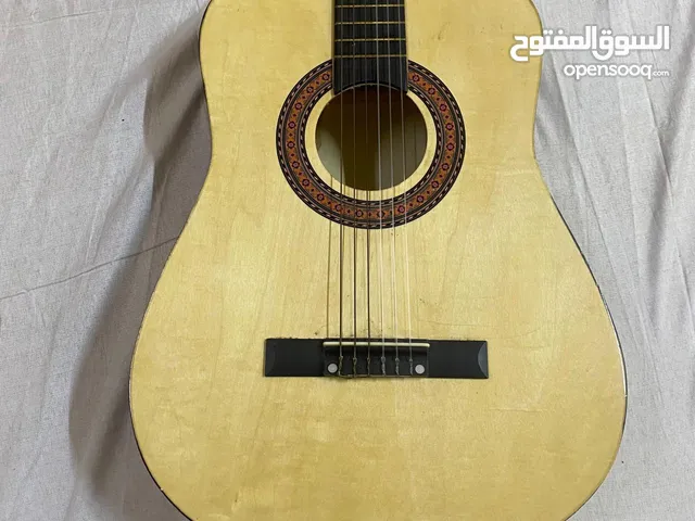 جيتار كلاسيكي للبيع