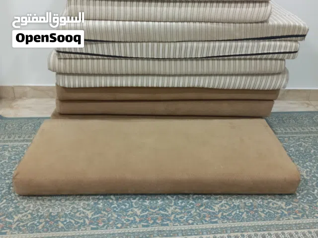 جلسة عربيه 5 فراشات مع 5 مساند للبيع