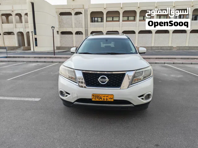 2015 نيسان باثفايندر XE