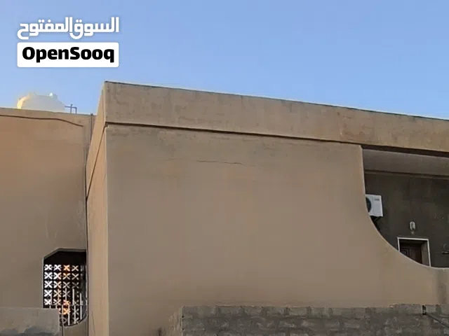 منزل للبيع  مدينة القره بوللي. حي سكني هادئة وممتاز بالقرب من مدرسة ومسجد ومحلات
