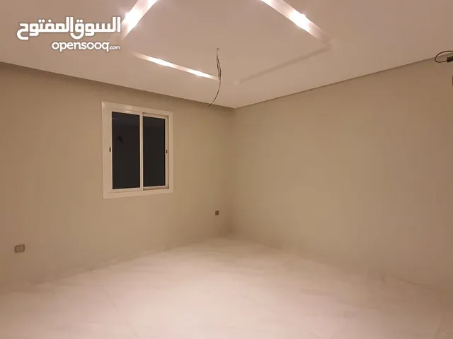 شقه جديدة للايجار الرياض حي القادسية غرفتين نوم وصالة