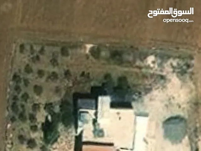 2 m2 5 Bedrooms Townhouse for Sale in Al Karak Ader