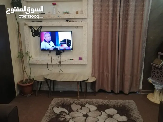 85m2 2 Bedrooms Apartments for Sale in Zarqa Al Autostrad
