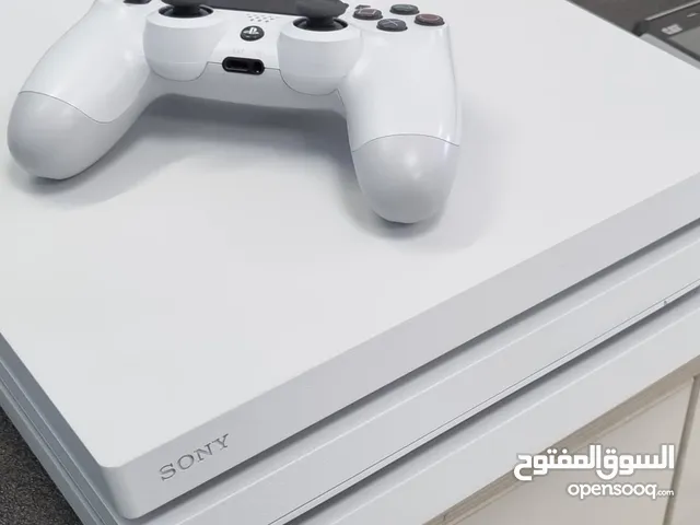 Ps4 Pro ابيض