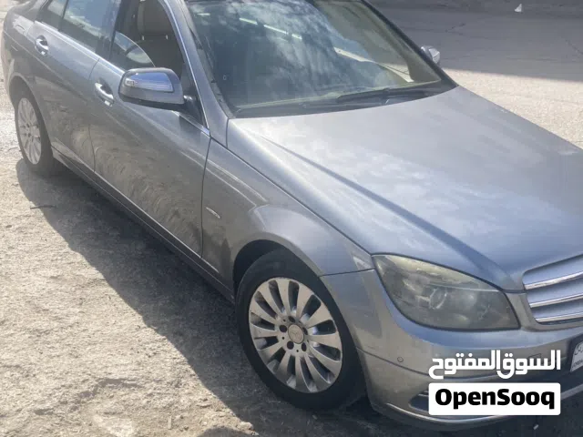 2008 مرسيدس بنز الفئة-C C 200