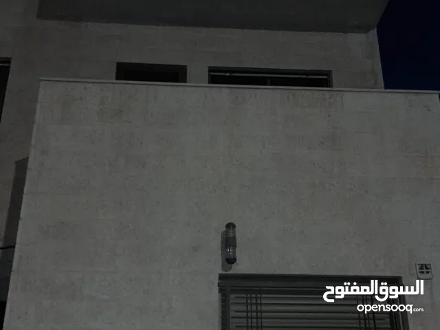 250 m2  Townhouse for Rent in Amman Al Muqabalain