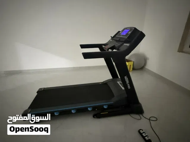 جهاز مشي       treadmill