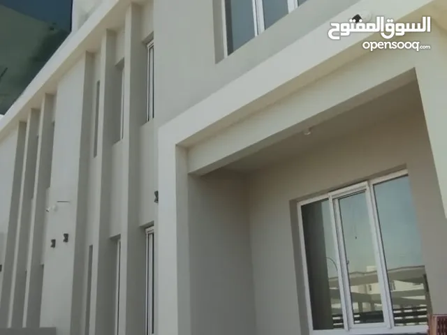 400 m2 5 Bedrooms Villa for Rent in Muscat Al Mawaleh