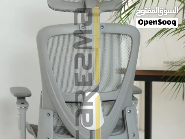 A K81-1 GRAY MANAGER MESH WITH FOOT REST CHAIR MMD2