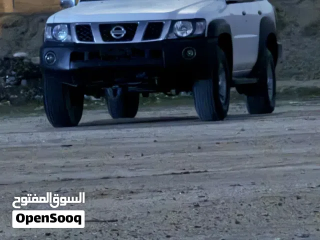 نيسان باترول سفاري مزاد وزارة الداخليه 2008
