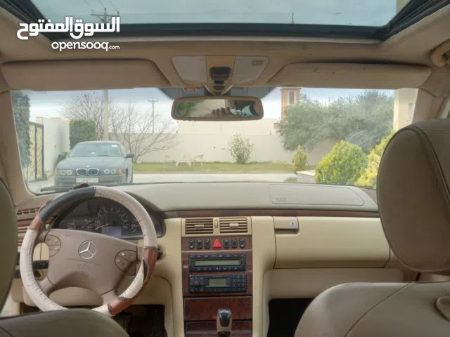 مرسيدس E320 موديل 2002