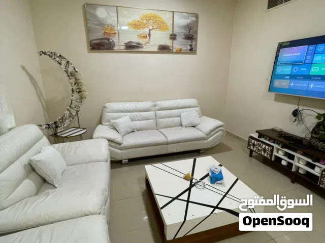 غرفه وصاله مفروش بشارع الملك فيصل