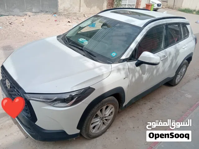2025 تويوتا كورولا كروس Standard