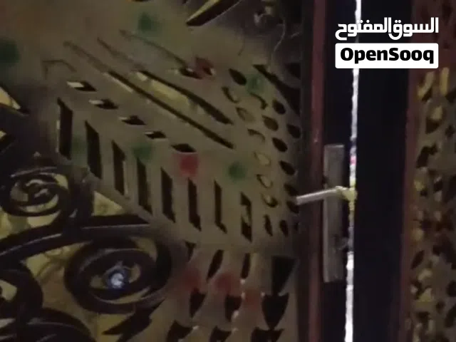 شقه للايجار الجنينه شارع البهو قرب مرطبات ابن العرندس