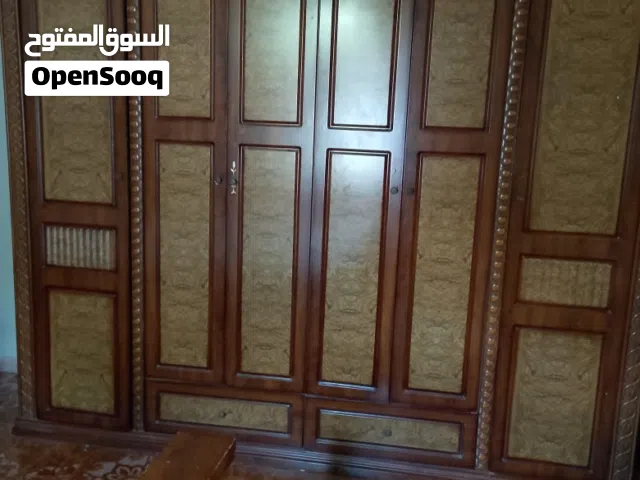 غرفة نوم مع دوشك طبي