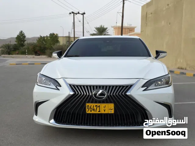 Used Lexus ES in Muscat