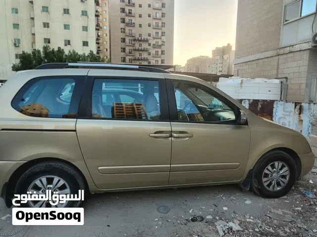 Used Kia Carnival in Hawally