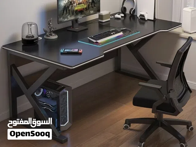 طاولة ألعاب وكمبيوتر 120 سم لون أبيض بتصميم عصري مع رف جانبي لوحدة PC