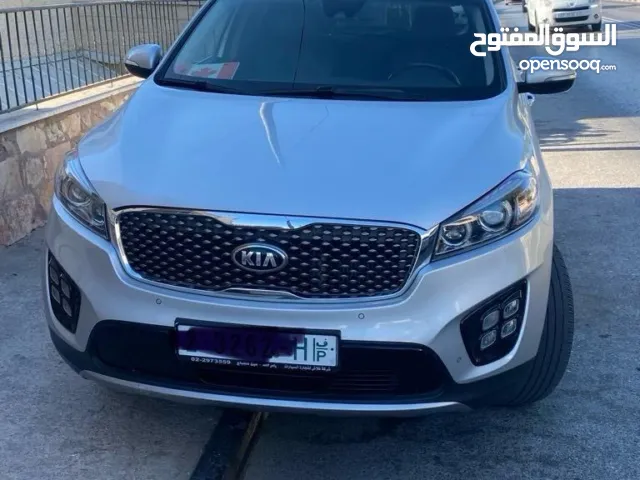 كيا سورينتو 2016 دفع رباعي 4*4 فل ما عدا الفتحة السعر 88,000