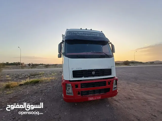 Tipper Volvo 2002 in Al Dhahirah