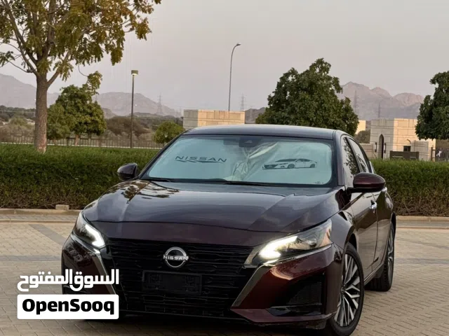 نيسان التيما 2023 SV لون مميز وممشى بسيط  واقتصادي جدا