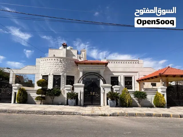 ڤيلا مميزة سوبر ديلوكس فاخرة مع روف للبيع