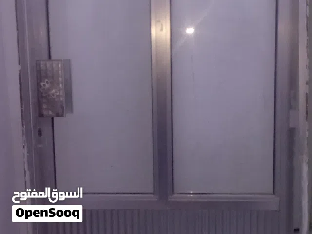 باب المنيوم ثقيل بحال الوكاله للبيع
