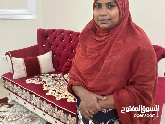 عاملة منزل من الجنسية البنجلاديشية للتنازل 700 قابل للتفاوض