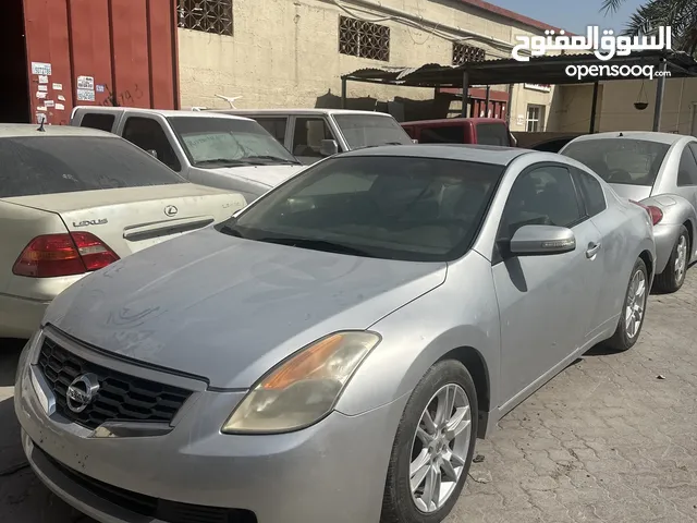 Nissan altima coupe