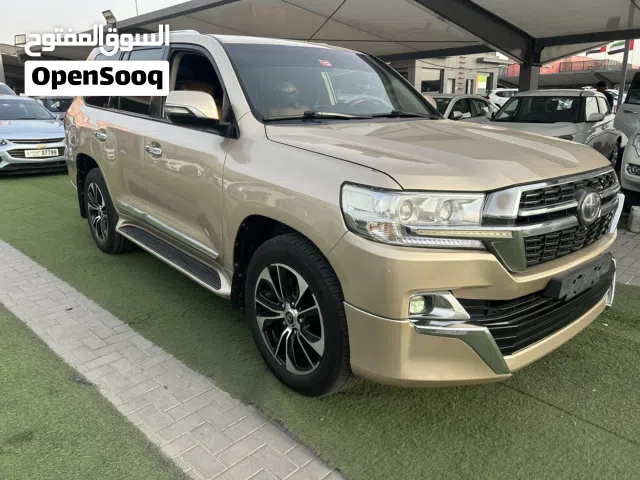 Used Toyota Land Cruiser in Sharjah