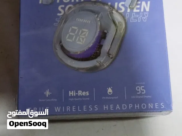 هذه سماعة لاسلكية باسم Ultrapods Pro وتعمل بتقنية Bluetooth 5.3. ومن شكل العلبة والمواصفات المكتوبة